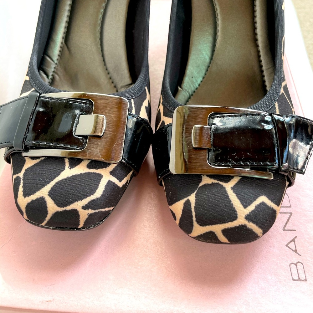 Bandolino Animal Print Wedges Size 7.5